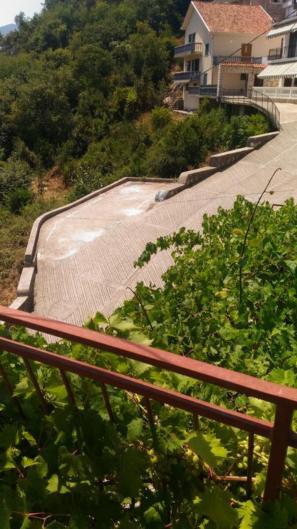 Apartment Angelina Risan Dış mekan fotoğraf